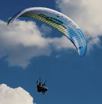 parapente biplace tandem fauteuil vol handicap
